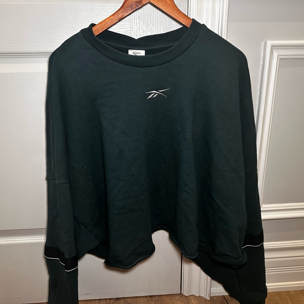 Reebok Black Crew Neck Sweater crop top